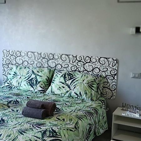 La Famiglia Doppia Hotel Ca Bianca Eksteriør billede